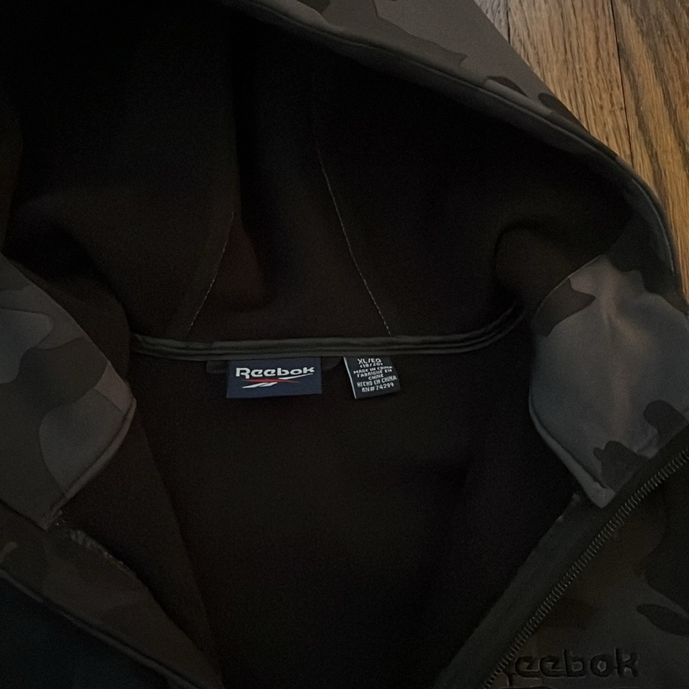 Boys Reebok jacket - Picture 4 of 5